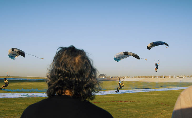 "كليو" يكشف النقاب عن باكورة أقسامه الفنية بمساحة 250 متراً مربعاً في "سكاي دايف دبي"